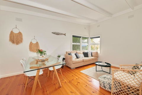 Adorable Beach Shack In The Heart Of Aireys Inlet - Foster Accommodation 0