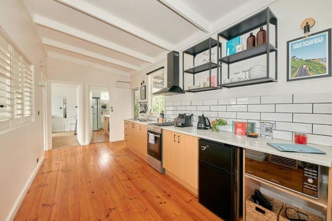 Adorable Beach Shack In The Heart Of Aireys Inlet - Foster Accommodation 1
