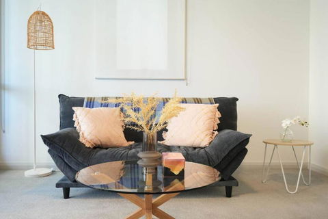 Adorable One Bedroom APT In Heart Of WWP - Foster Accommodation 0