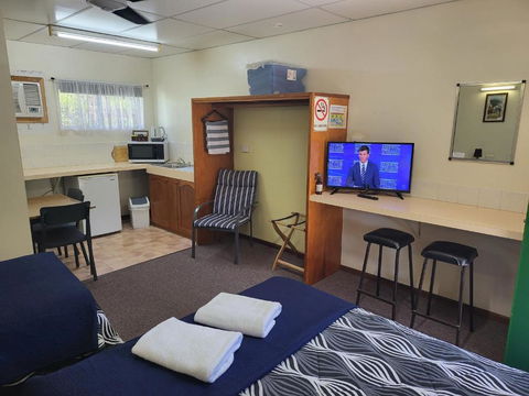 Affordable Gold City Motel - Foster Accommodation 2