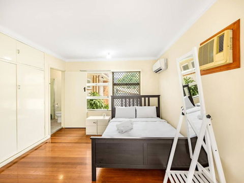 Affordable Studio Steps From UQ Shops And Transit - Foster Accommodation 0