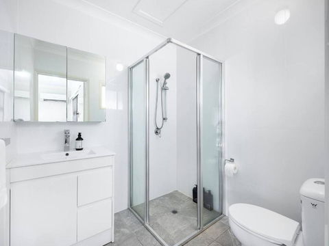Affordable Studio Steps From UQ Shops And Transit - Foster Accommodation 4