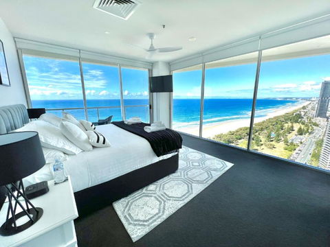 Air On Broadbeach Beachfront 2Level Stunning Apartment With 180 Degree Views - Foster Accommodation 0