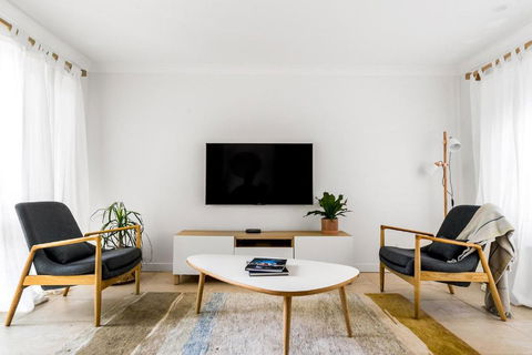 A Perfect Stay - Baby Blue - Foster Accommodation 2