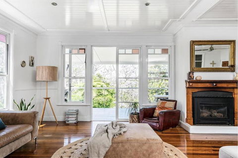 A Perfect Stay - Charlottes Web - Foster Accommodation 3