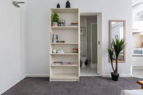 Acland Central Studio - A Cosy St Kilda Escape - Foster Accommodation 1