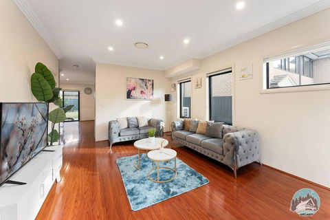 Aircabin - Carlingford - Sydney - 4 Beds House - Foster Accommodation 0