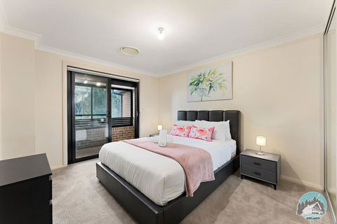 Aircabin - Carlingford - Sydney - 4 Beds House - Foster Accommodation 4