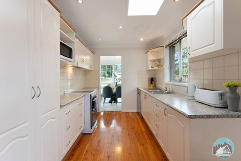 Aircabin - Marayong - Convenient - 3 Beds House - Foster Accommodation 3