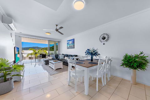 Airlie Summit Apartments - Foster Accommodation 0