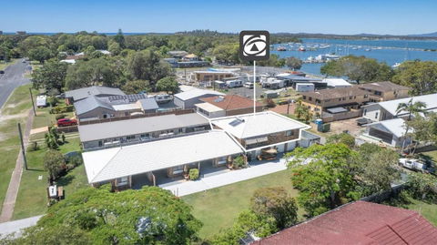 Akuli By The Sea - Unit 1 - FNHolidays - Foster Accommodation 3