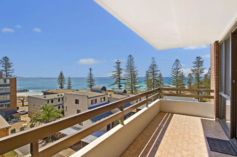 Akuna 23 6 Joffre Street - Foster Accommodation 3