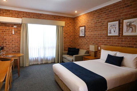 Akuna Motor Inn And Apartments - Foster Accommodation 4