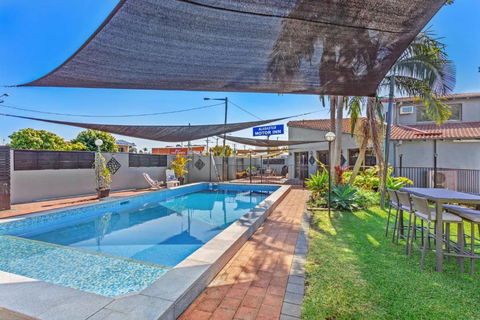 Alabaster Motor Inn - Foster Accommodation 2