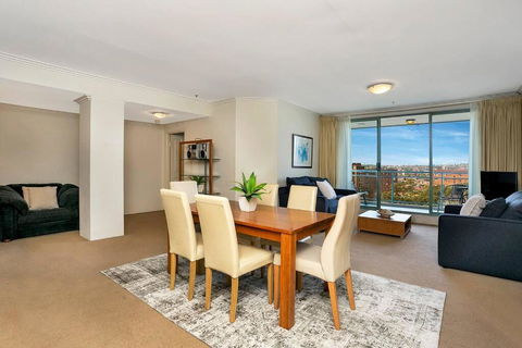 ALF49-Huge 2BR Penthouse Style, Great Water Views - Foster Accommodation 1