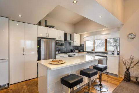 Alinga - Foster Accommodation 2