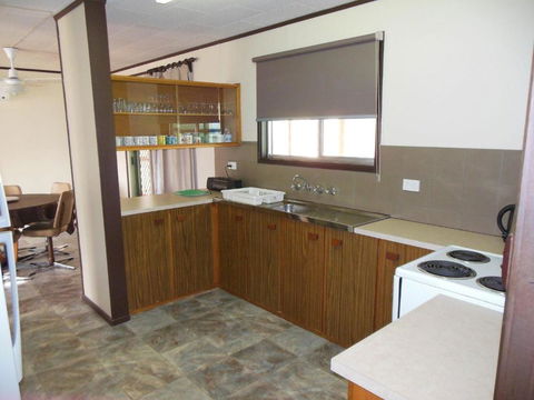 All Decked Out In Edithburgh - Foster Accommodation 1