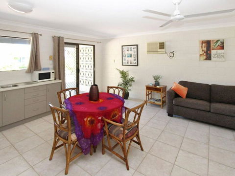 Alma Bay Holiday Unit 3 - Foster Accommodation 4