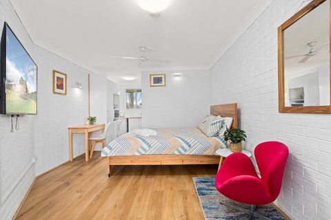 Aloha 15 - Foster Accommodation 3