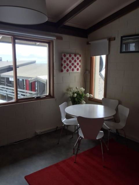 Alpine Haven 6 - Foster Accommodation 1