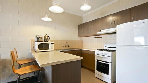 Alpine Heights 04 - Foster Accommodation 2