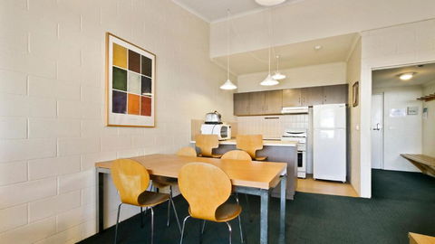 Alpine Heights 04 - Foster Accommodation 1