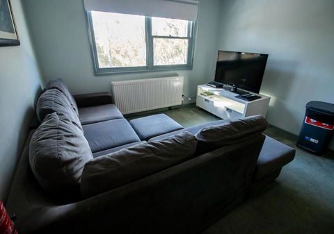 Altitude Apartment 2 - Foster Accommodation 1