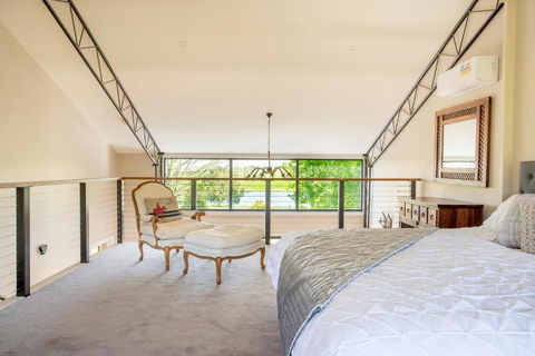 Altitude221 - Foster Accommodation 4