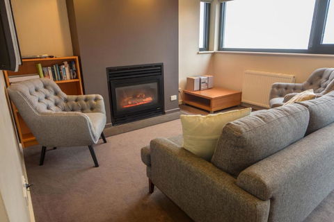Alto Villa 301 - Foster Accommodation 1