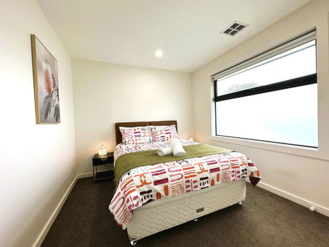 Altona Entire 3 Bedrooms House - Foster Accommodation 4