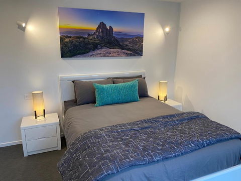Altura Apartment Bright - Foster Accommodation 1