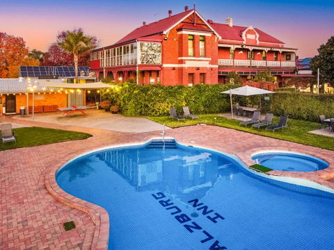 Alzburg Resort - Foster Accommodation 0
