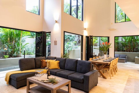 Amalfi - Port Douglas, Luxury In The Centre Of Town - Foster Accommodation 0
