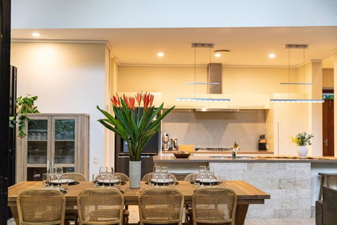 Amalfi - Port Douglas, Luxury In The Centre Of Town - Foster Accommodation 3