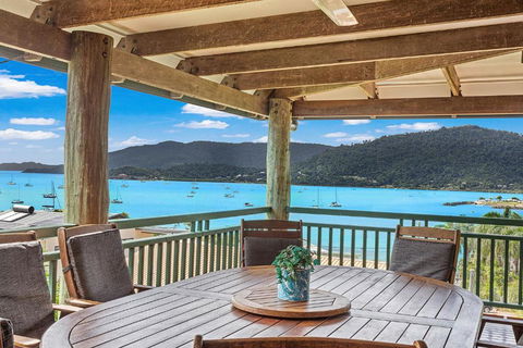 Amaroo On Airlie - Foster Accommodation 3