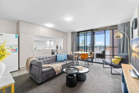 Amazing CBD 2BR Apt - Walkable & Wi-Fi & Charm - Foster Accommodation 1