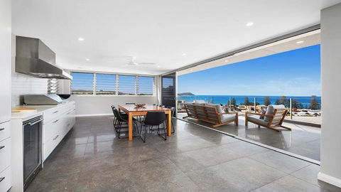 Amazing Views And Short Walk To Beach - Foster Accommodation 2