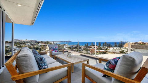 Amazing Views And Short Walk To Beach - Foster Accommodation 0