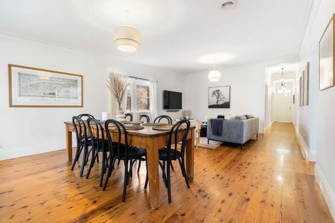 Ambrose On Byng - Central Location - Foster Accommodation 0