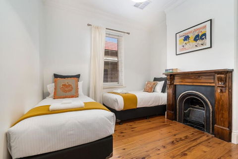 Ambrose On Byng - Central Location - Foster Accommodation 4