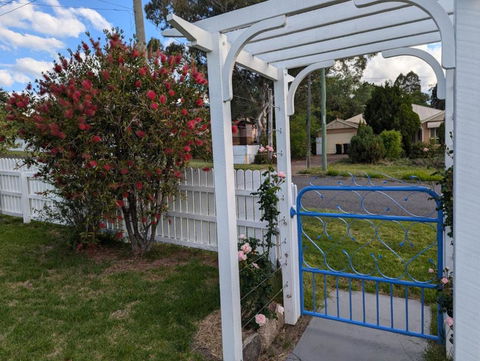 Amiens Cottage. Queenslander, Charming, Central. - Foster Accommodation 1