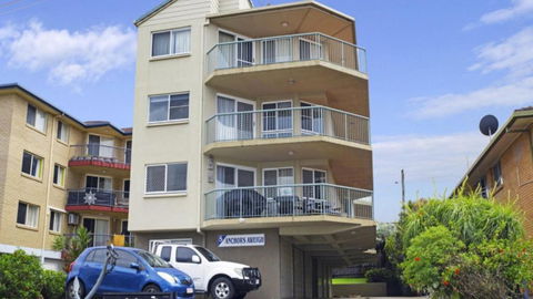 Anchors Aweigh Unit 6 - Foster Accommodation 4