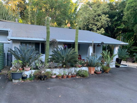Ancient Gardens Guesthouse & Botanical Gardens - Foster Accommodation 0