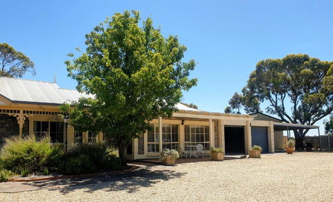Angaston Lodge - Foster Accommodation 0