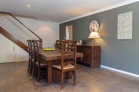 Anglers Cove - Foster Accommodation 3