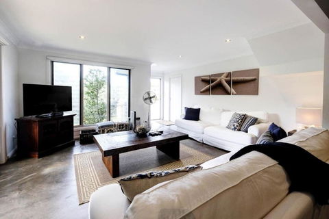 Anglers Cove - Foster Accommodation 2