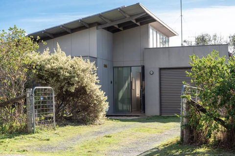 Anglesea Beach House, Just 250m To The Beach! - Foster Accommodation 1