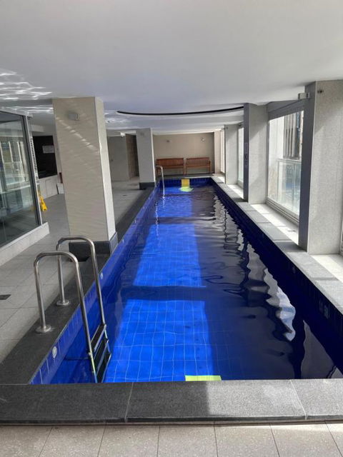 ANTEA Apartments Embassy Free Parking - Foster Accommodation 2