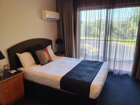 Alpha Hotel Canberra - Foster Accommodation 2