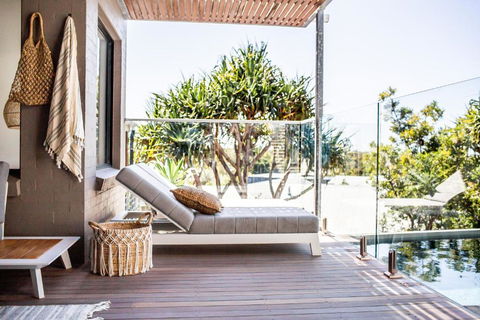 Akoakoa - Sunrise Beach - Foster Accommodation 1